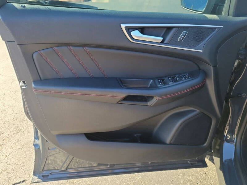 2021 Ford Edge ST-Line