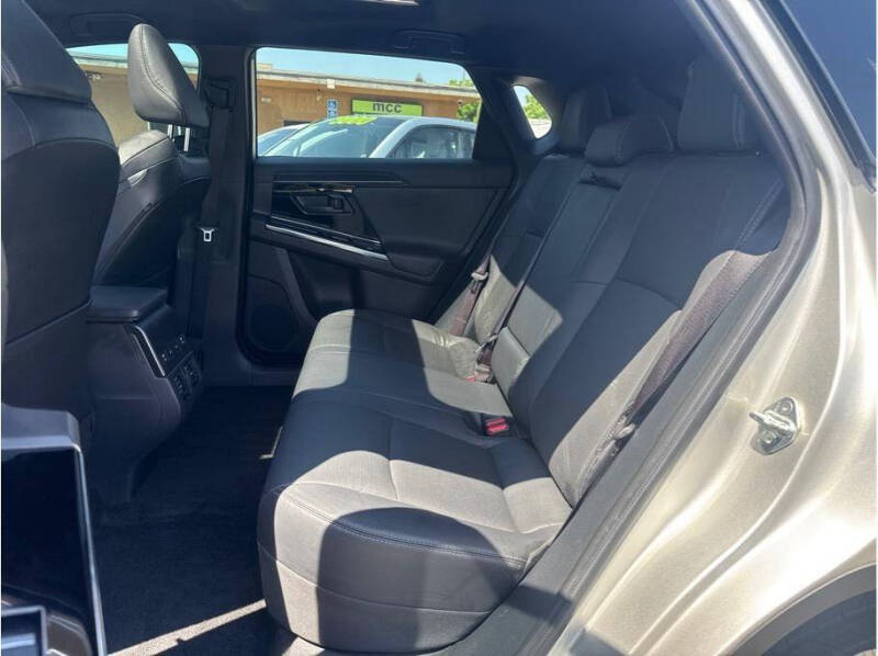 2023 Toyota bZ4X Limited