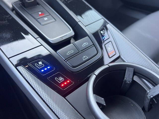 2025 Porsche 911 Carrera