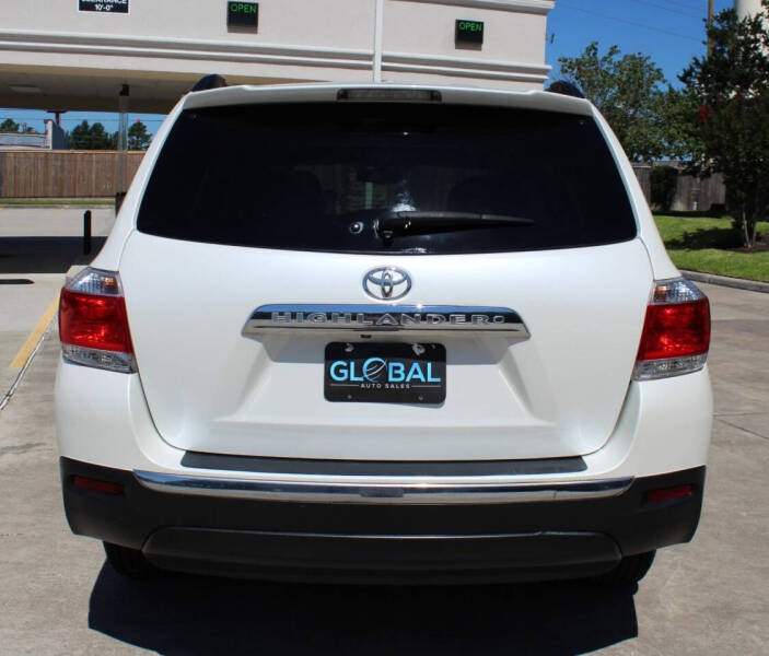2012 Toyota Highlander SE