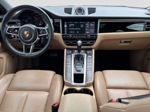 2020 Porsche Macan