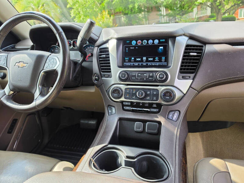 2017 Chevrolet Suburban LT