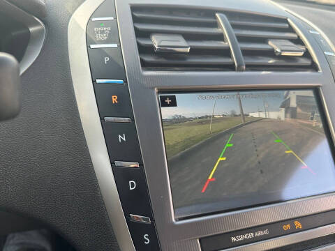 2017 Lincoln MKZ Select