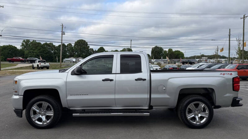 2017 Chevrolet Silverado 1500 Custom