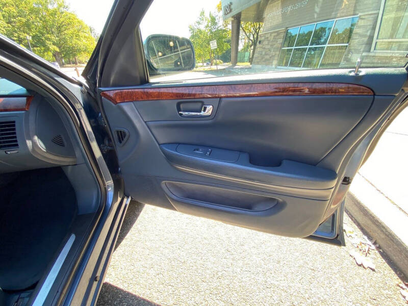 2011 Cadillac DTS Pro Coachbuilder Limo