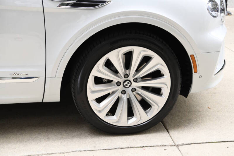 2024 Bentley Bentayga Azure V8