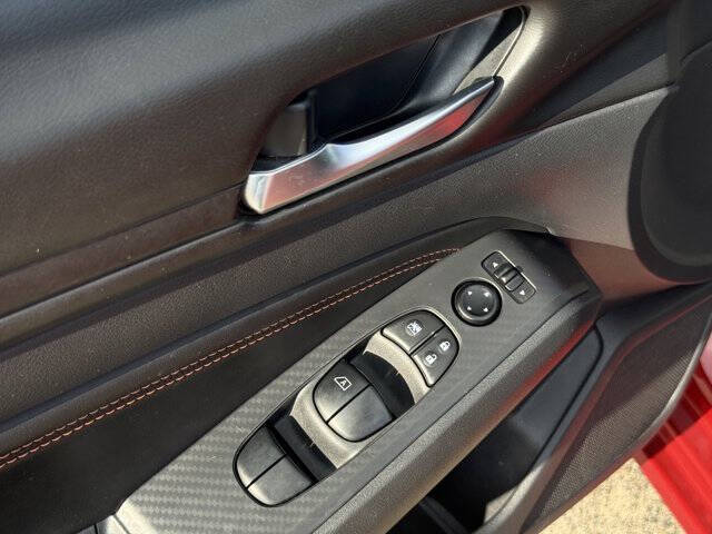 2021 Nissan Altima 2.5 SR