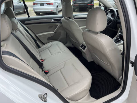 2016 Volkswagen Golf SportWagen TSI SE