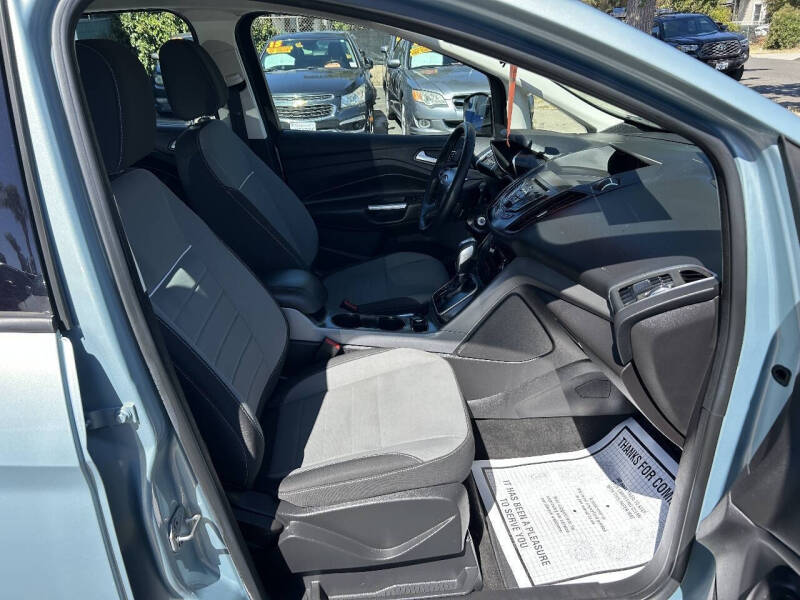 2013 Ford C-MAX Hybrid SE