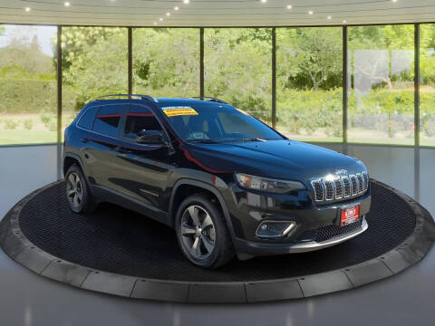 2019 Jeep Cherokee for sale at Financiar Autoplex in Milwaukee WI