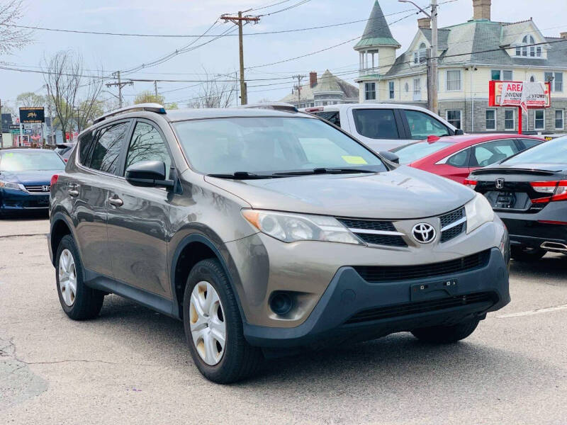 2014 Toyota RAV4 LE's photo
