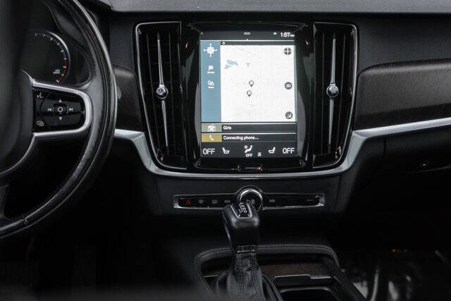 2020 Volvo V90 Cross Country T6