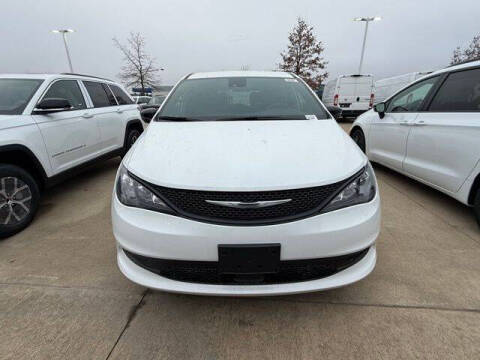 2026 Chrysler Voyager LX