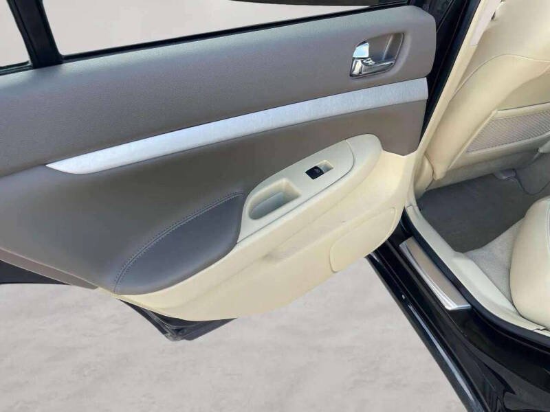 2009 Infiniti G37 Sedan Journey