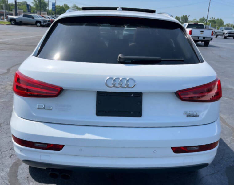 2017 Audi Q3 2.0T quattro Premium Plus