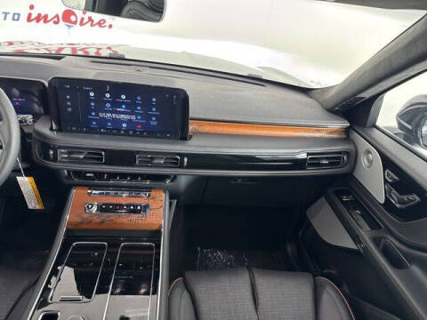 2025 Lincoln Aviator Black Label