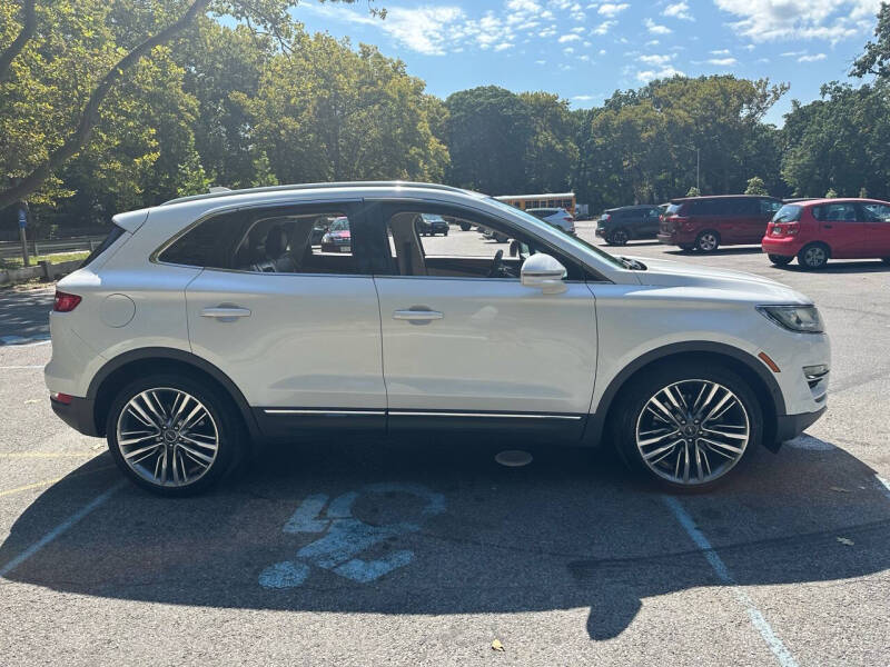 2015 Lincoln MKC Base photo 3