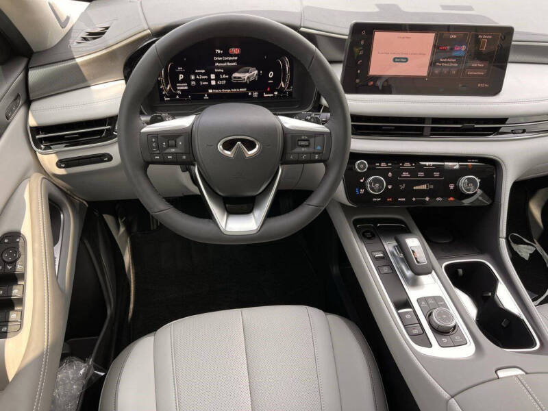 2027 Infiniti QX60 Luxe