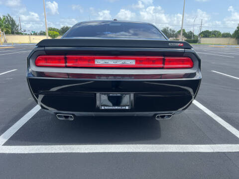 2013 Dodge Challenger SRT8 Core