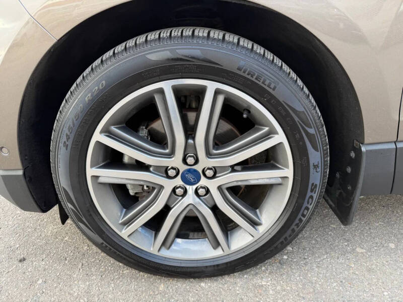 2019 Ford Edge Titanium