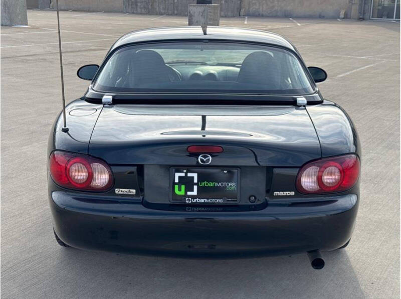 2002 Mazda MX-5 Miata