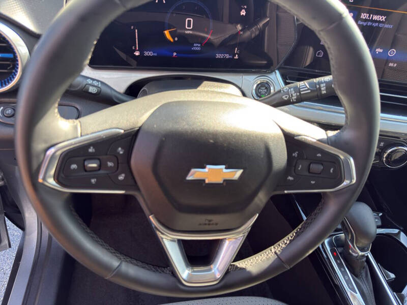 2024 Chevrolet Trax LT