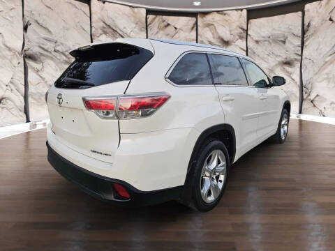 2016 Toyota Highlander