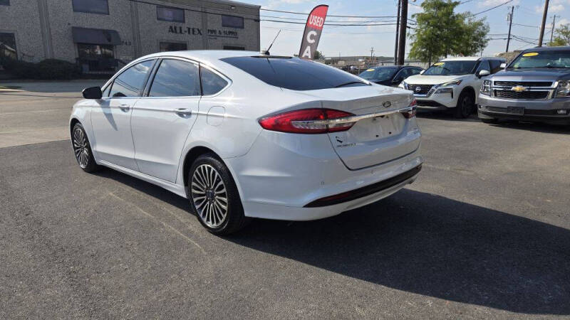 2018 Ford Fusion SE