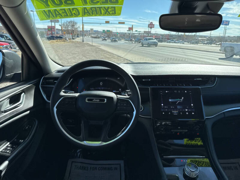 2024 Jeep Grand Cherokee Laredo