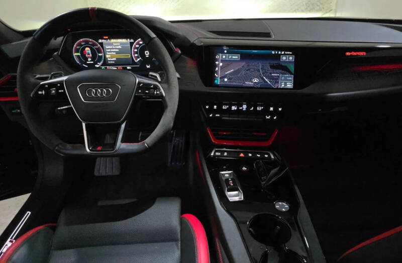 2023 Audi RS e-tron GT quattro