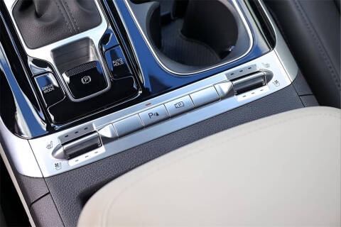 2024 Kia Carnival SX