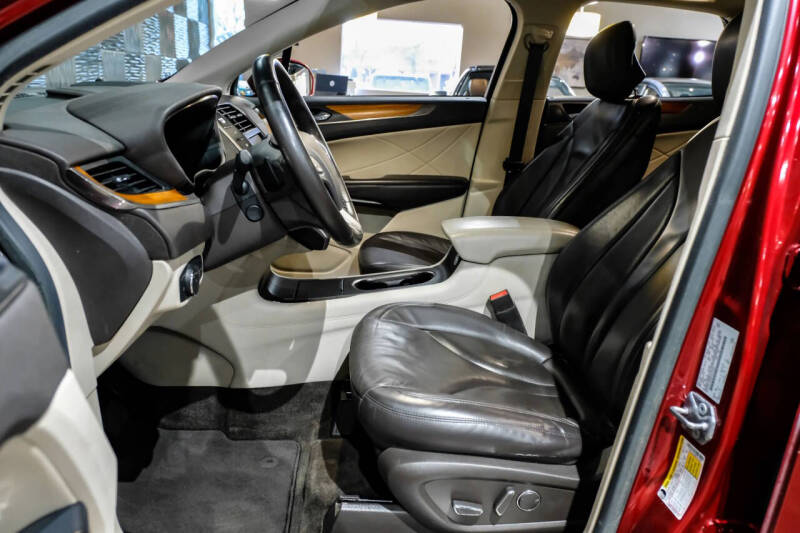 2017 Lincoln MKC Select