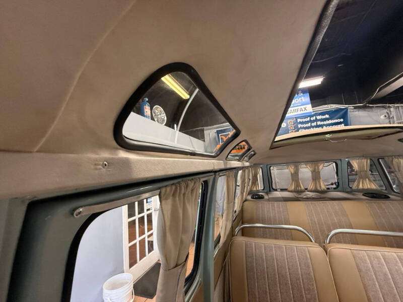 1972 Volkswagen Bus