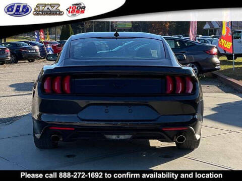 2022 Ford Mustang EcoBoost