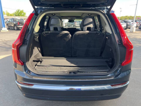 2023 Volvo XC90 Recharge T8 Ultimate Bright Theme 7P