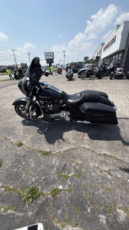 2017 Harley-Davidson Street Glide Special