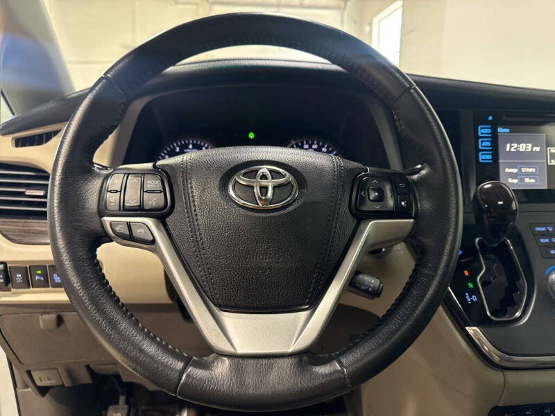 2017 Toyota Sienna