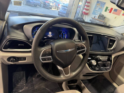 2018 Chrysler Pacifica Hybrid Touring Plus