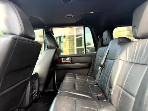 2011 Lincoln Navigator