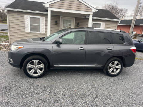 2013 Toyota Highlander for sale at Truck Stop Auto Sales in Ronks PA