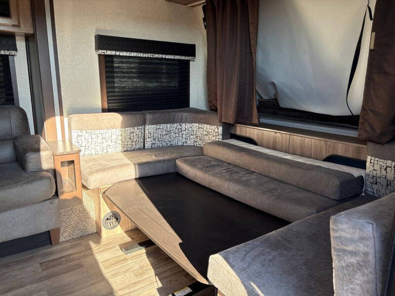 2019 Jayco Jay Feather