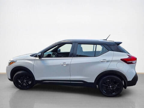 2020 Nissan Kicks SR