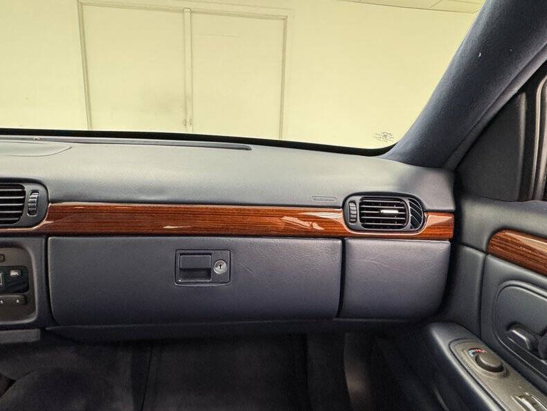 1997 Cadillac DeVille D'elegance