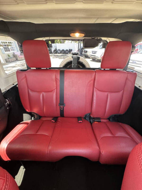 2014 Jeep Wrangler Unlimited Sahara