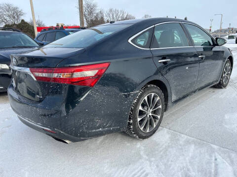 2016 Toyota Avalon XLE