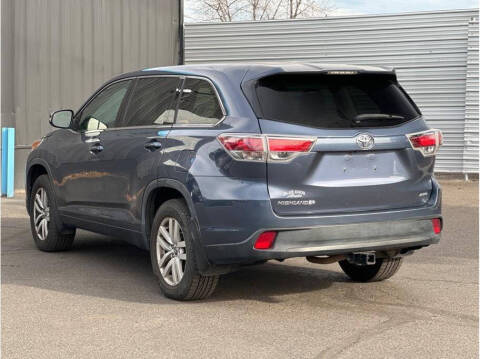 2016 Toyota Highlander