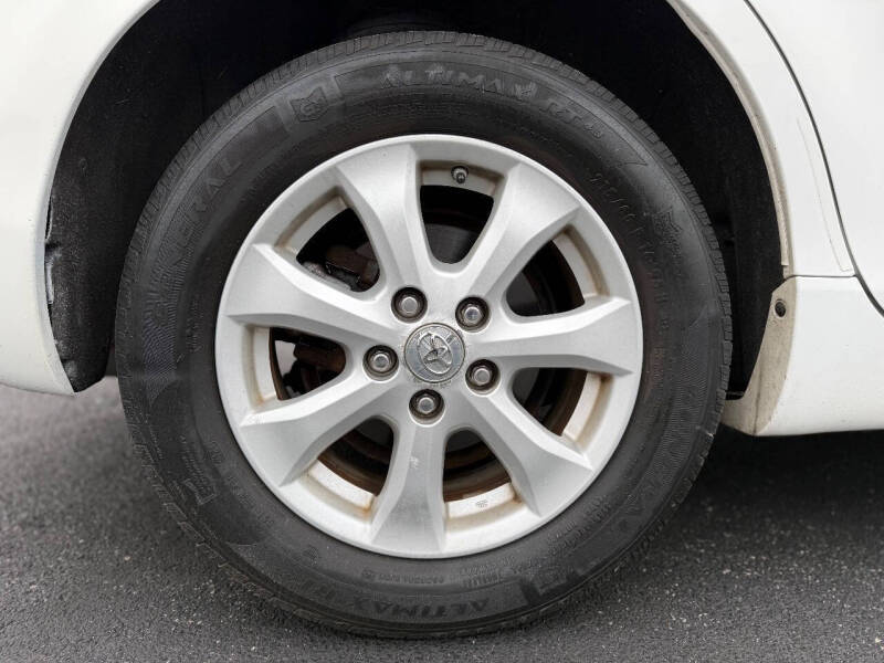 2010 Toyota Camry LE