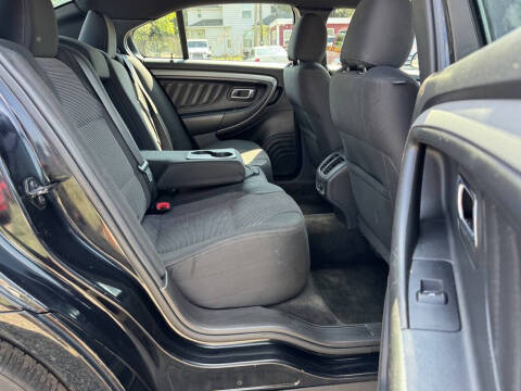 2016 Ford Taurus SEL