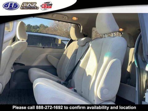 2014 Toyota Sienna LE Mobility 7-Passenger