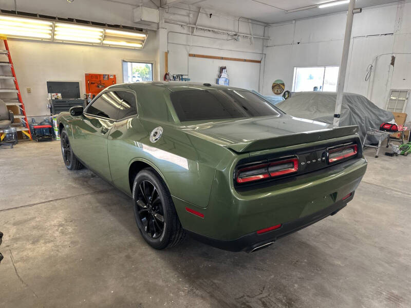 2021 Dodge Challenger SXT